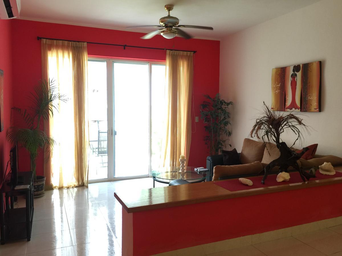 Casa Pili Bed & Breakfast Плая дел Кармен Екстериор снимка