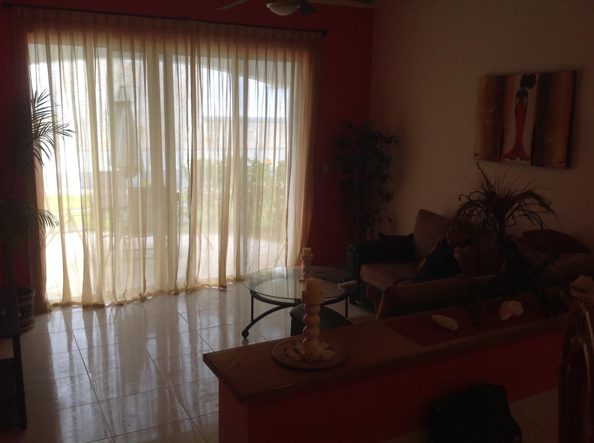 Casa Pili Bed & Breakfast Плая дел Кармен Екстериор снимка
