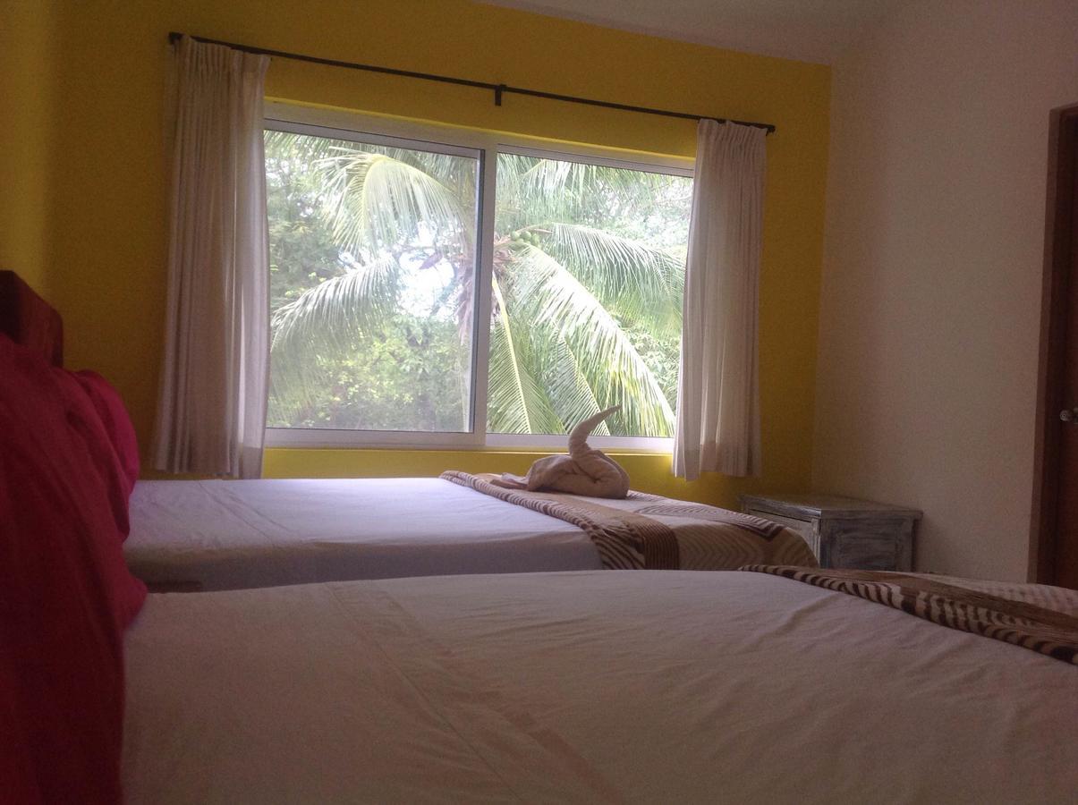 Casa Pili Bed & Breakfast Плая дел Кармен Екстериор снимка