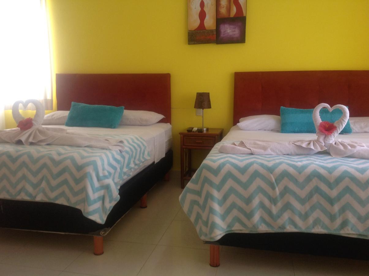 Casa Pili Bed & Breakfast Плая дел Кармен Екстериор снимка